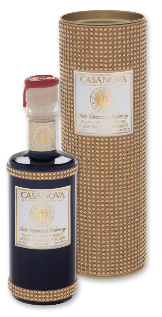 Aceto Balsamico di Modena IGP Qualità 15 Strass Tube 250 ml Casanova, bottiglia con confezione cilindrica.