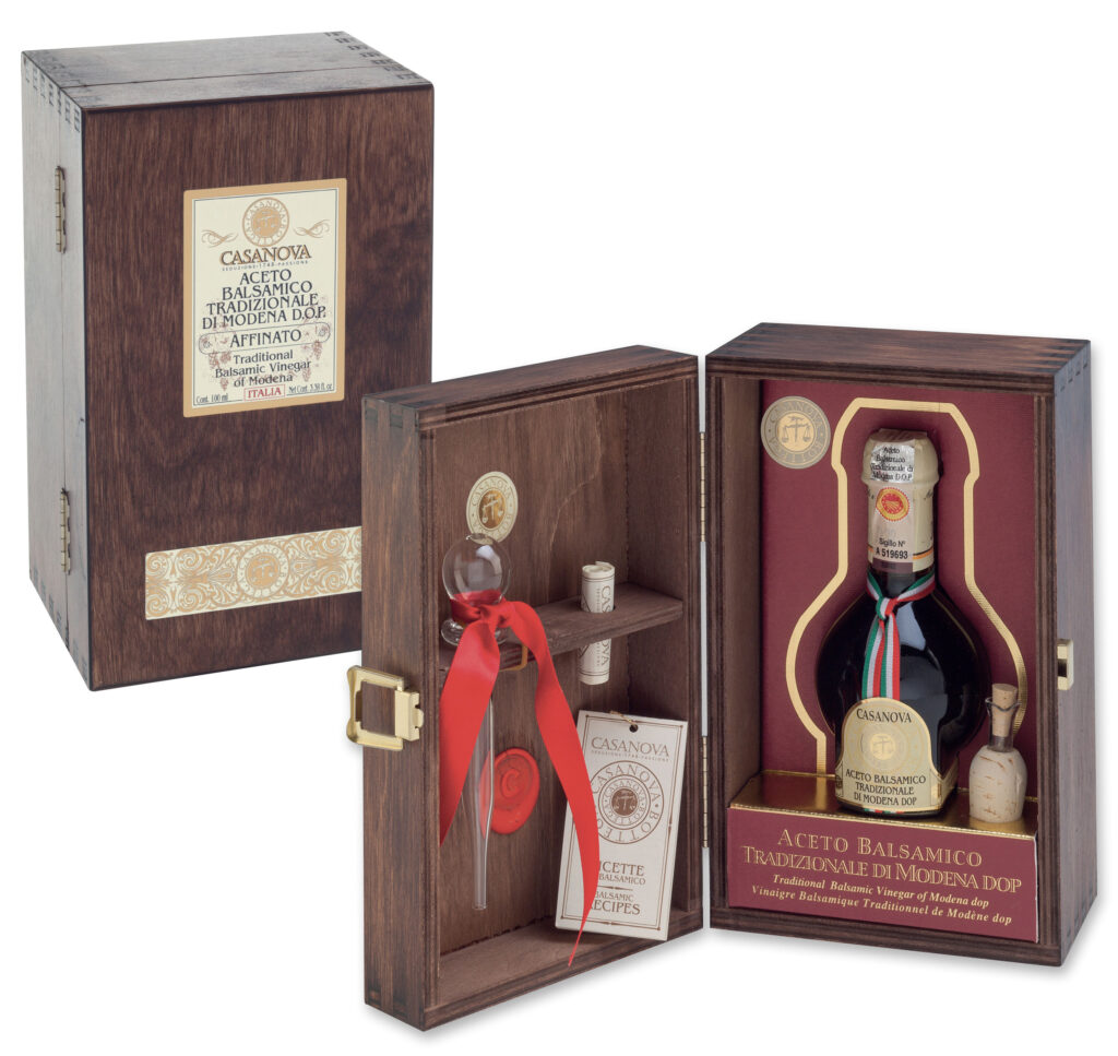 Traditional Balsamic Vinegar of Modena PDO Affinato (Aged Min. 12 Years) 100 ml Casanova, bottle with wooden gift box.